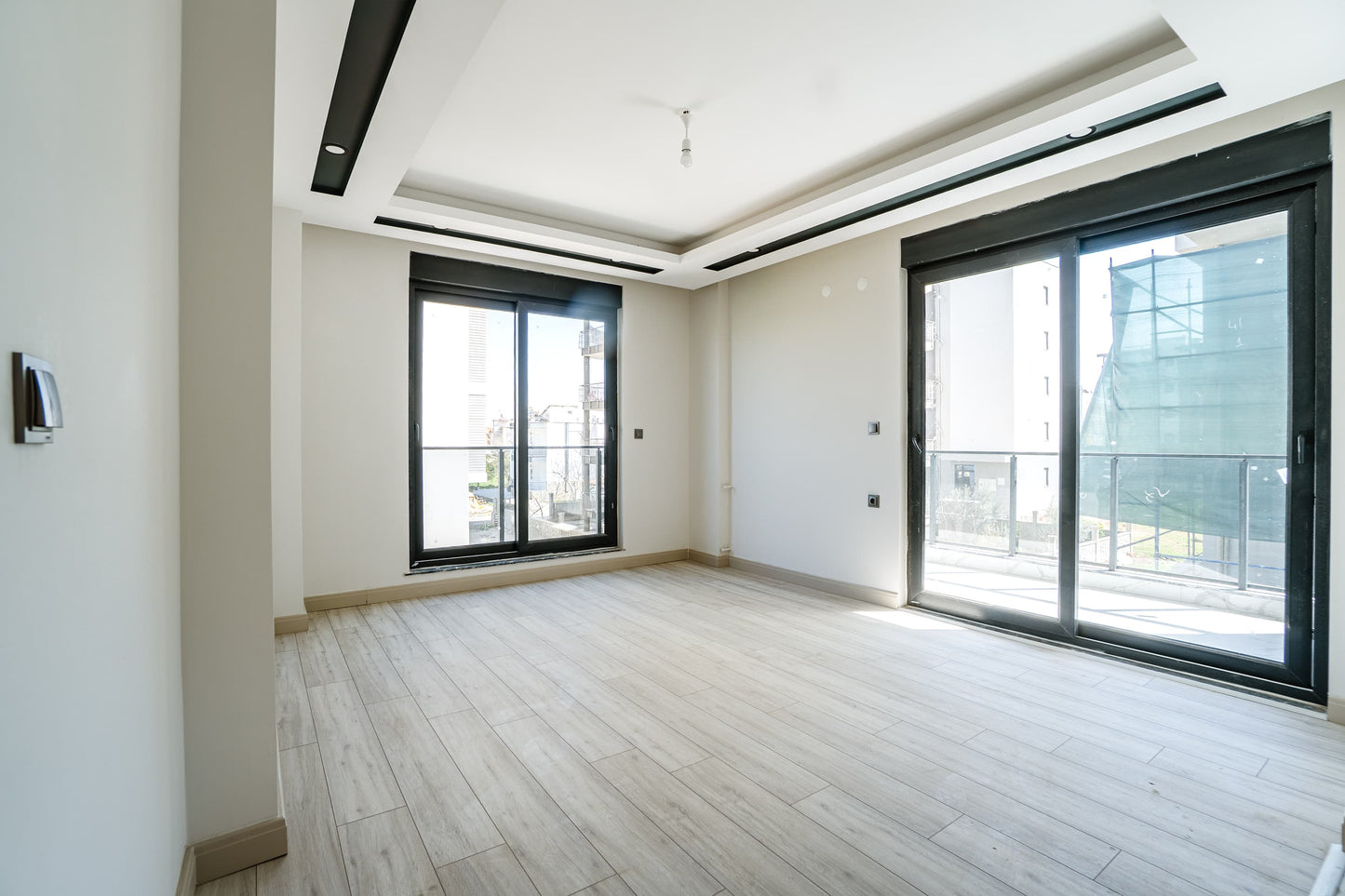 ANTALYA DÖŞEMEALTI YENİKÖY'DE SATILIK 1+1 DAİRE