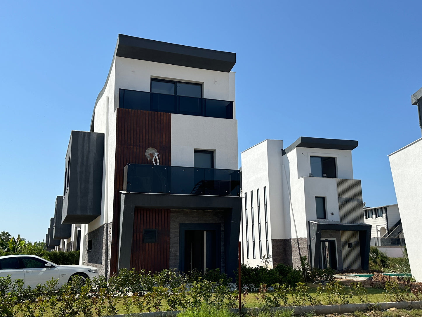 ANTALYA SERİK BELEK'TE SATILIK LÜKS VİLLA