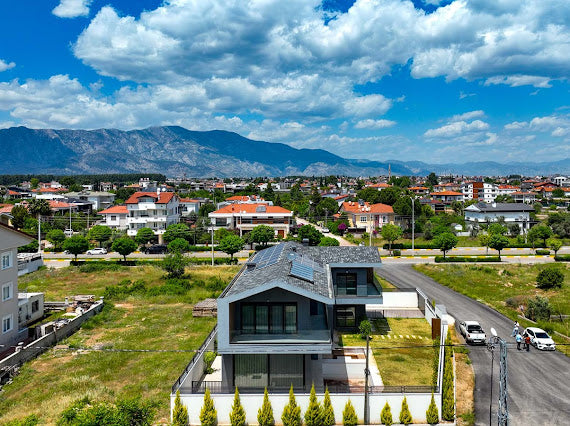 ANTALYA DÖŞEMEALTI SATILIK VİLLA