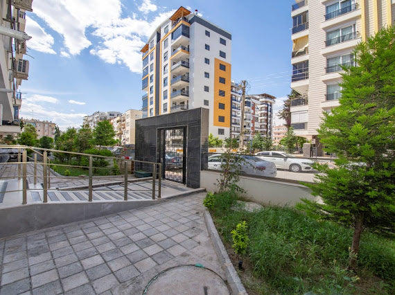 ANTALYA MURATPAŞA VARLIK MAHALLESİ’NDE SATILIK DAİRE