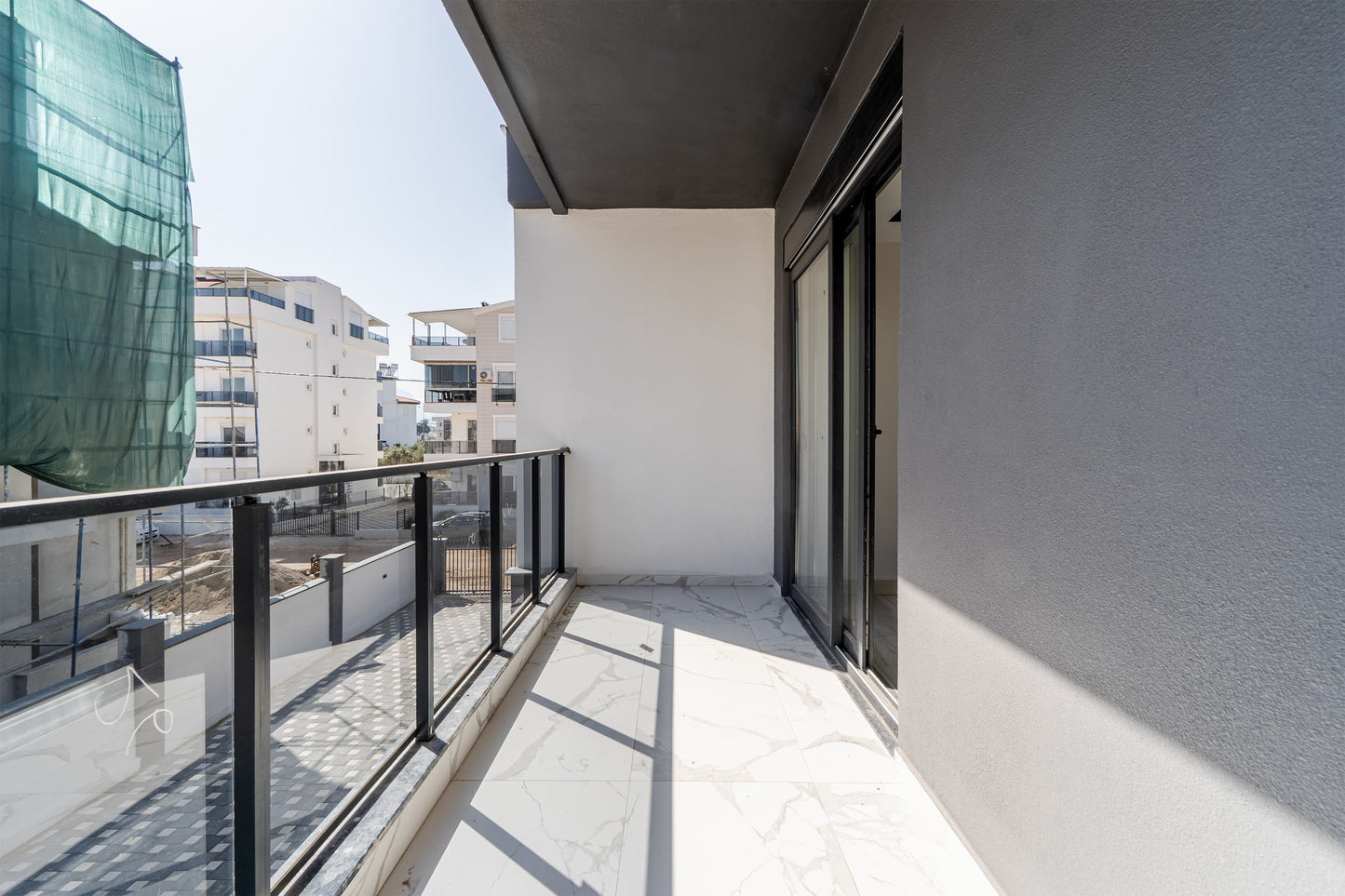 ANTALYA DÖŞEMEALTI YENİKÖY'DE SATILIK 1+1 DAİRE