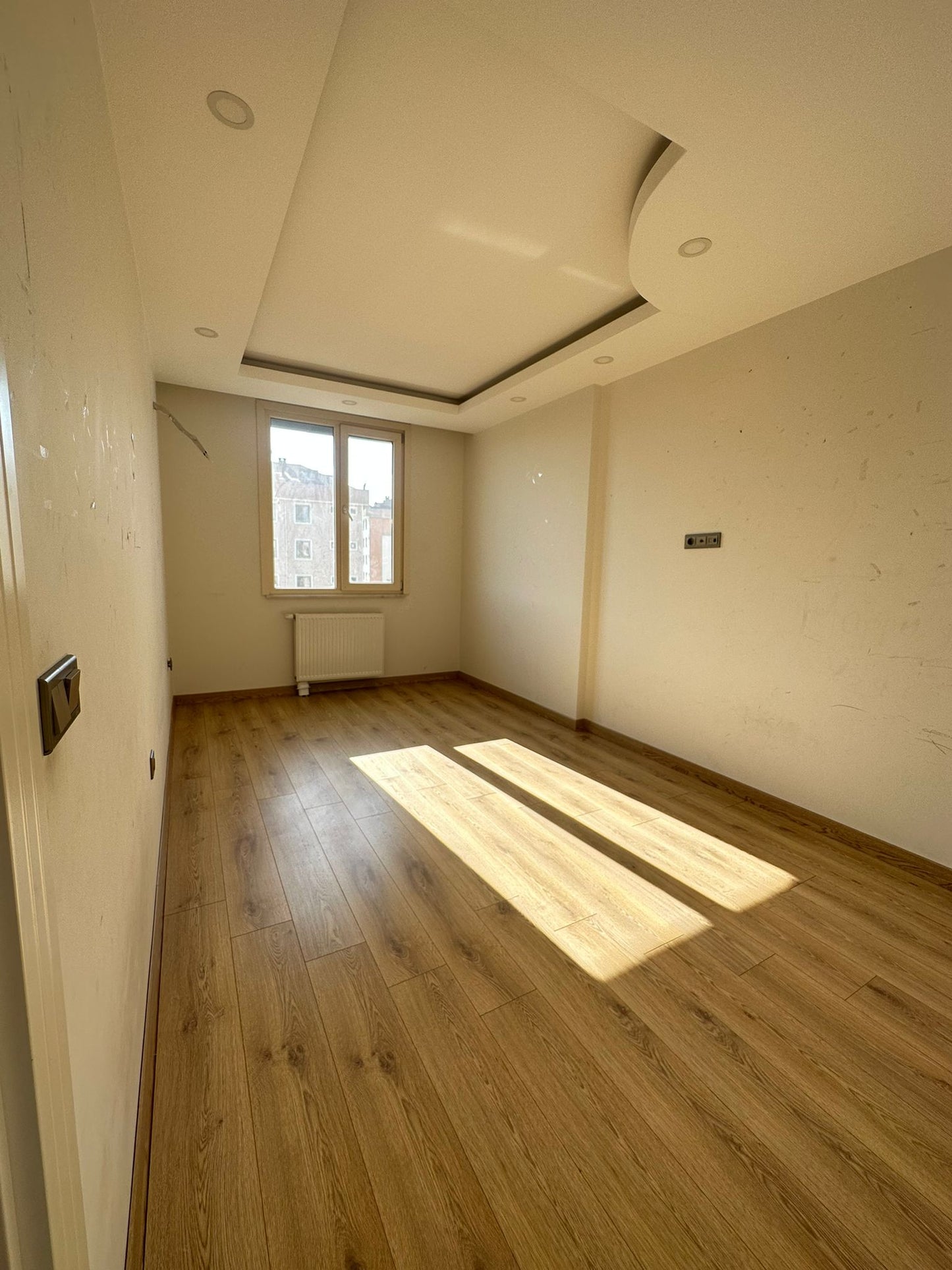 BEYLİKDÜZÜ YASEMİN EVLERİNDE SATILIK DUBLEKS DAİRE