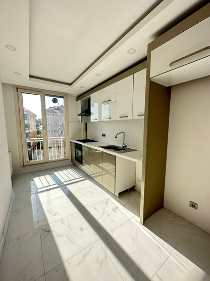 BEYLİKDÜZÜ YASEMİN EVLERİNDE SATILIK DUBLEKS DAİRE