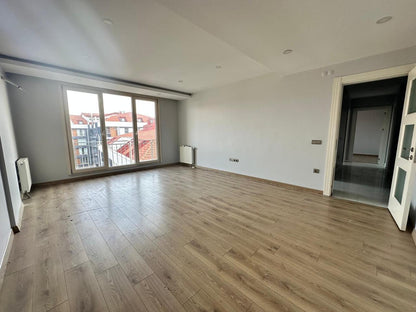 BEYLİKDÜZÜ YASEMİN EVLERİNDE SATILIK DUBLEKS DAİRE