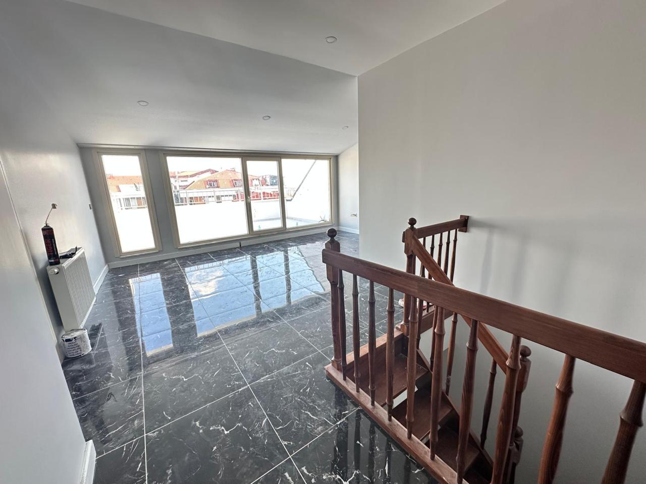 BEYLİKDÜZÜ YASEMİN EVLERİNDE SATILIK DUBLEKS DAİRE