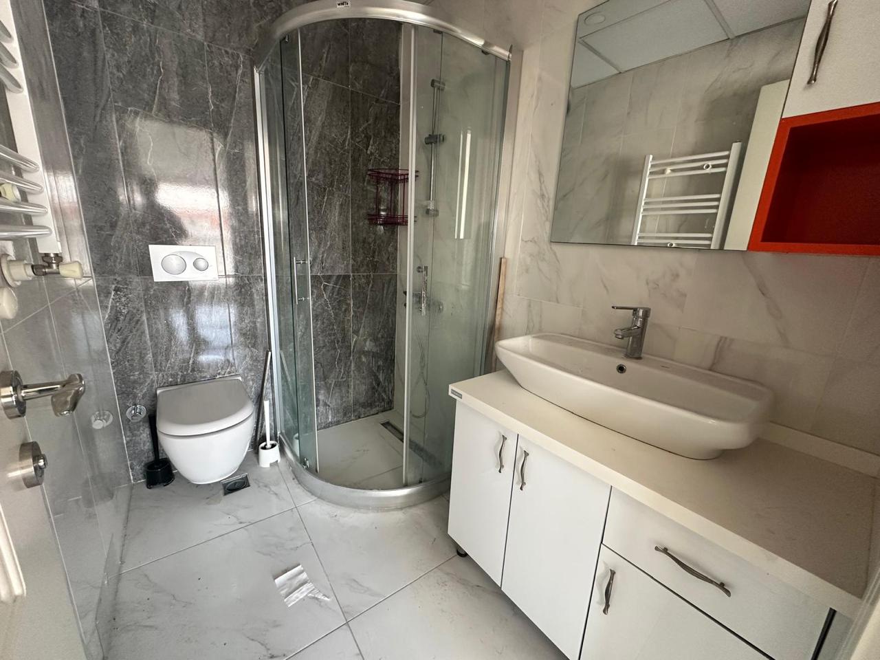 BEYLİKDÜZÜ YASEMİN EVLERİNDE SATILIK DUBLEKS DAİRE