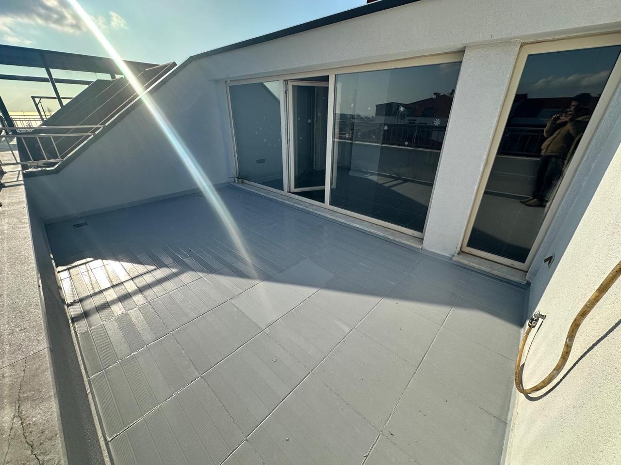 BEYLİKDÜZÜ YASEMİN EVLERİNDE SATILIK DUBLEKS DAİRE